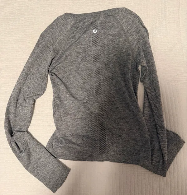 Lululemon Swiftly Tech Long Sleeve - Image 2