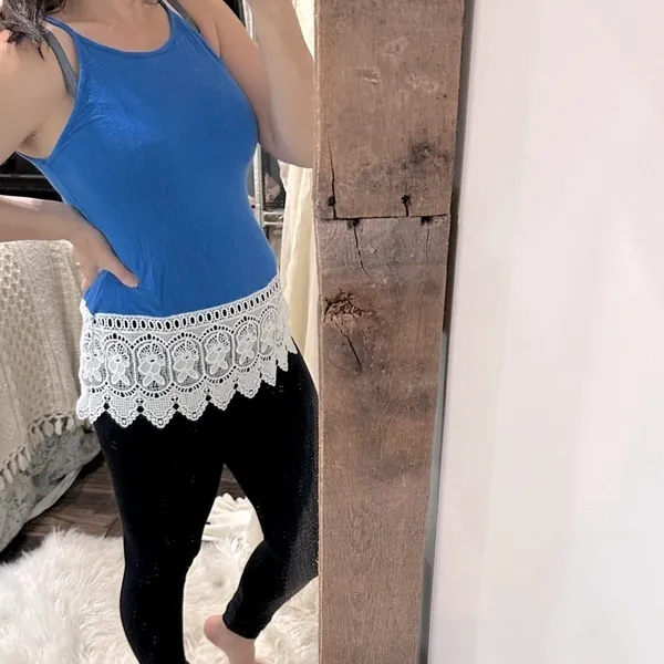 Wishful Park Blue Top with lace hem size medium - Image 2