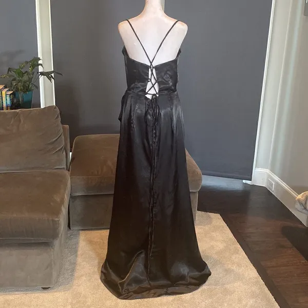 Women’s Black Full Length Prom Party Dress Criss Cross Straps & Leg Slit Size 10 - Image 4