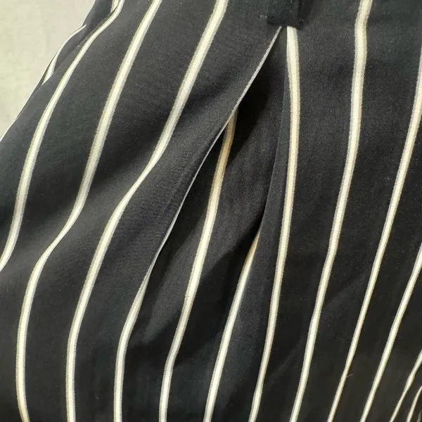 Navy gray and white pinstripe pleated palazzo wide leg trouser pants size large - Image 8