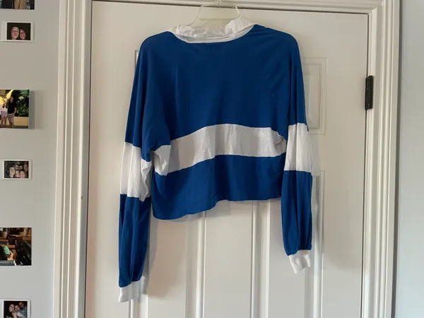 Cropped Long Sleeve - Image 5