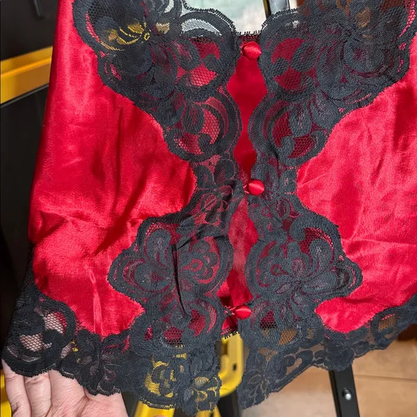 Victoria's Secret Gold Label Red Satin Camisole with Black Lace Size Medium - Image 5