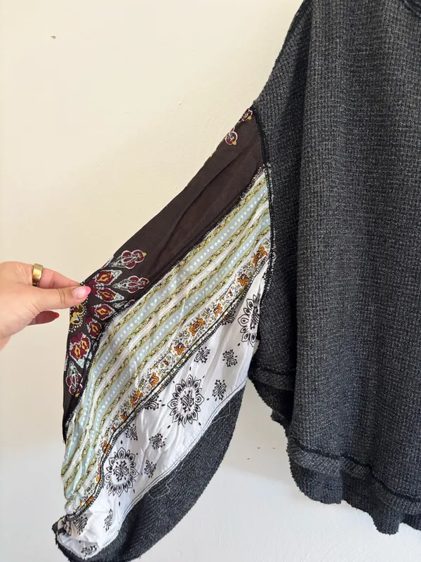 Free people long sleeve  - Image 4
