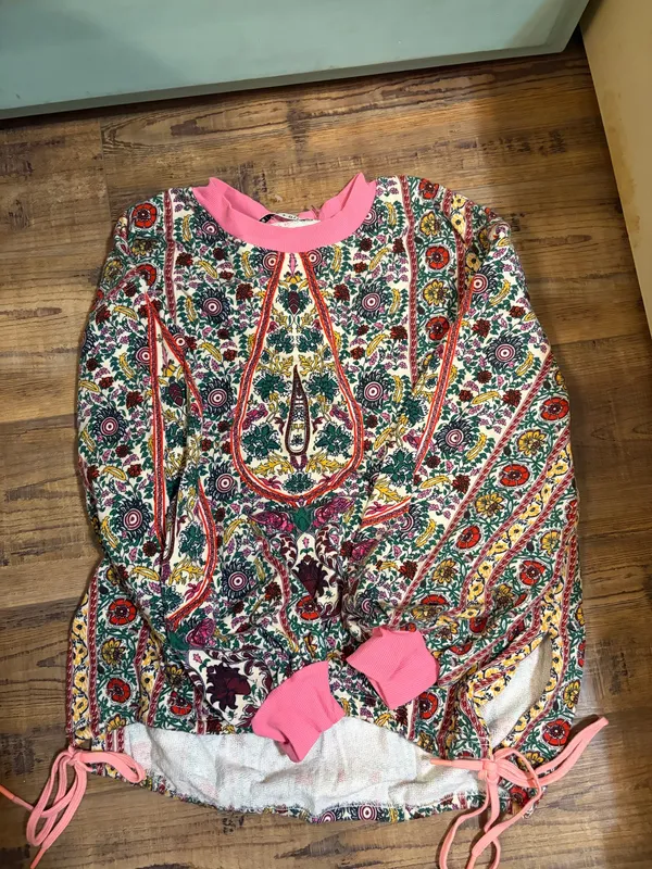 Alice + Olivia Sweater - Image 3