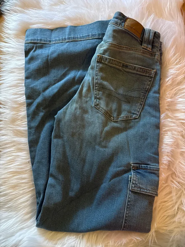 American Eagle Cargo Jeans - Image 2