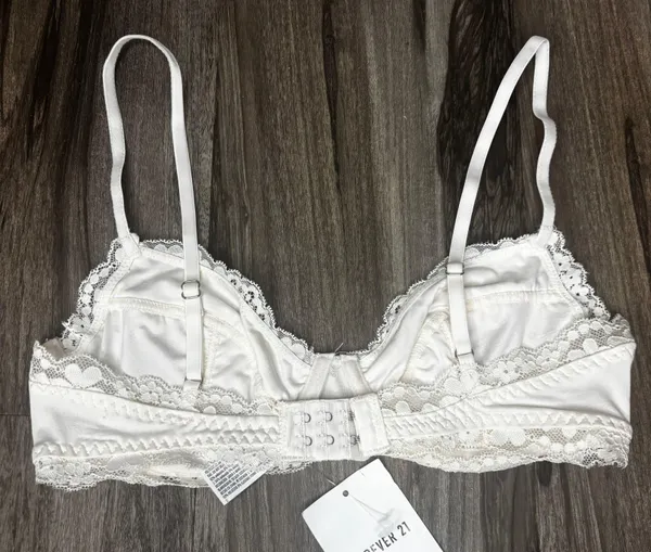 Forever 21 Floral Lace Underwire Bra - Image 6