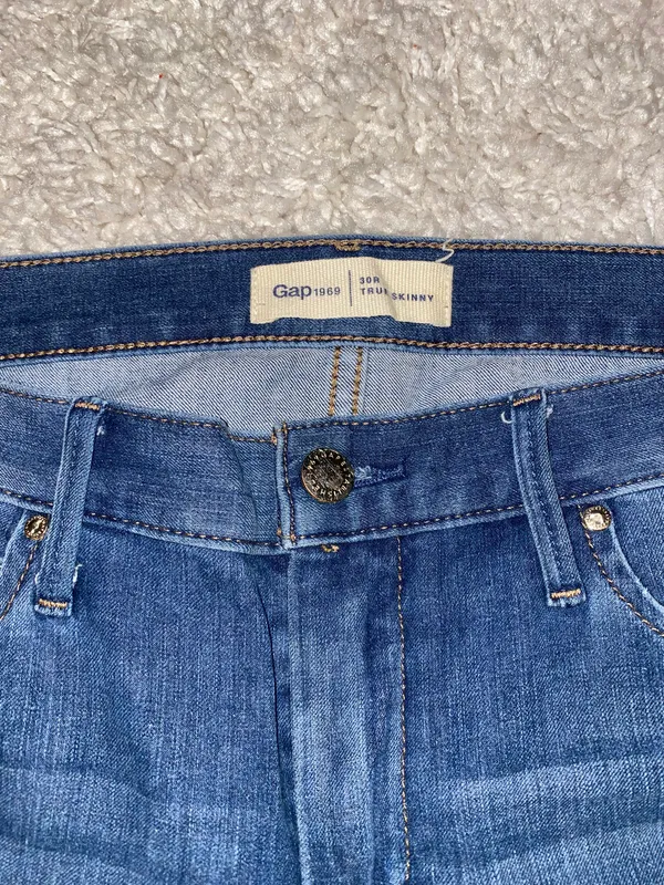 Gap Women’s Jeans - Image 2