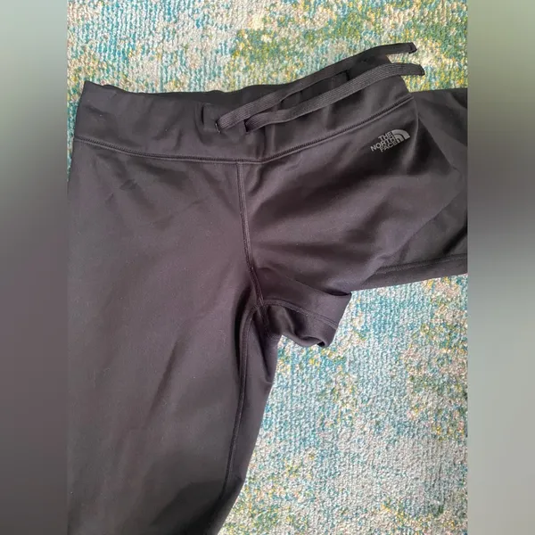 North Face women’s black fleece line bootcut pants, size large - Image 9