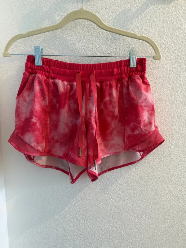 Lululemon Shorts Hotty Hot - Image 2