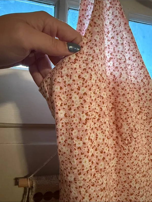 Charlie Holiday Floral Midi Dress - Image 3