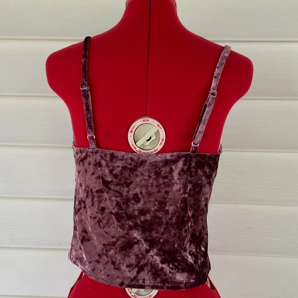 Forever 21 Velvet Lace Cami Top Sz L - Image 3