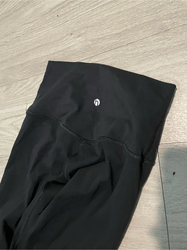 High-Rise Black Women's Leggings - Image 2