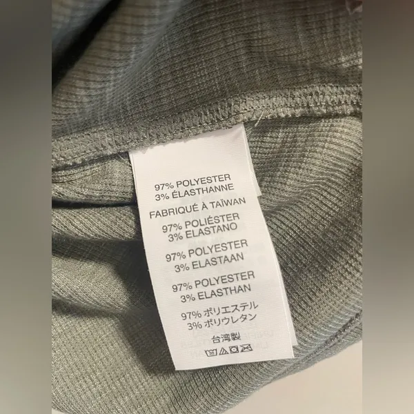 NWOT Vuori Sunrise High Neck Tank - Image 5