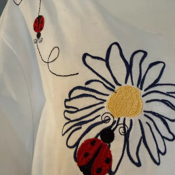 C&K Designs Shirt Size XL flower Ladybug embroidery White Top - Image 2