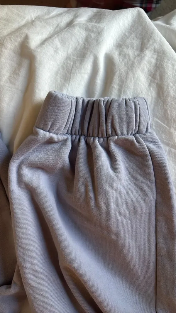 Brandy Melville Sweatpants - Image 4