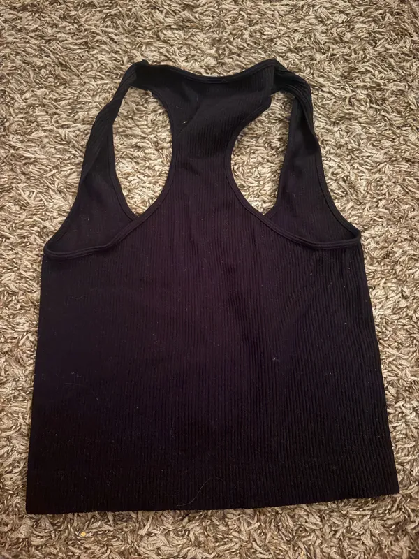 Dynamic Square neck cropped fitted tank - Image 3