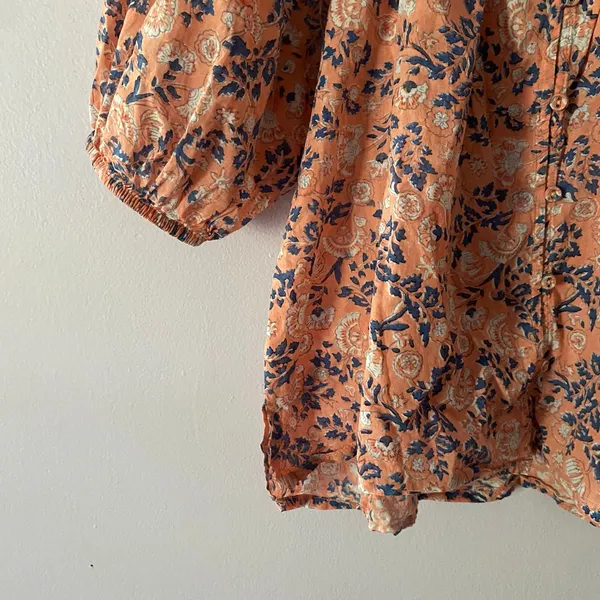 Cleobella Pink Blue Floral Peasant Blouse Button Down Cotton Women's size Small - Image 5