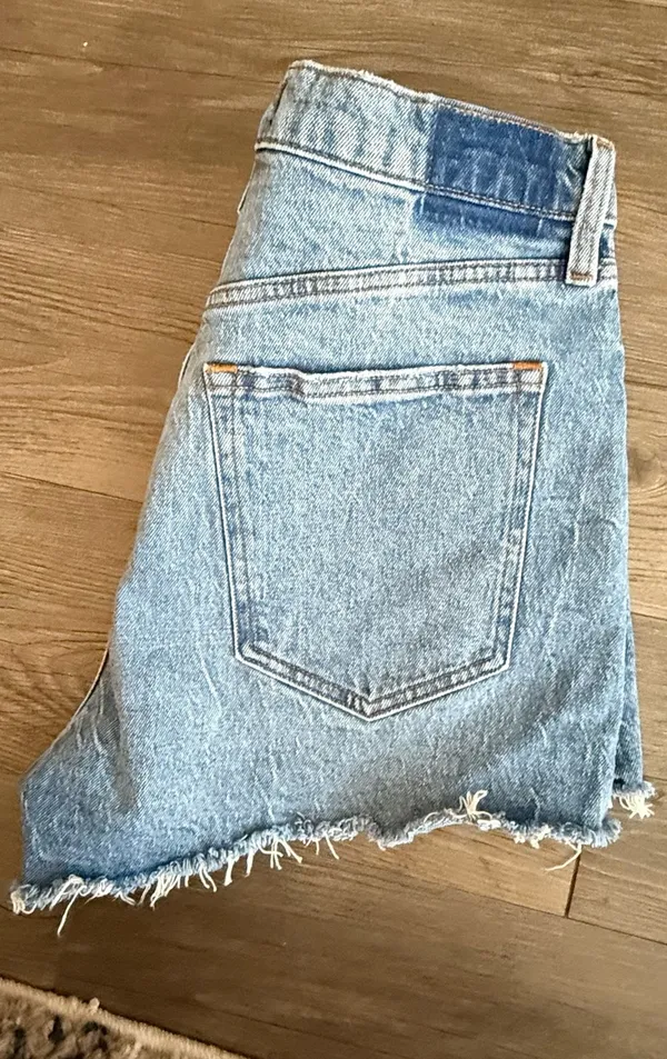Abercrombie Mom Shorts Curve Love High-Rise - Image 3