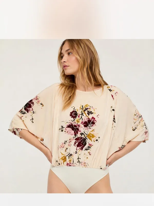 Free‎ People intimately Cream Floral dolman Sleeve bodysuit small - Image 2