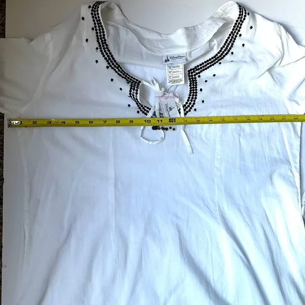 Disney Parks White Embroidered Mickey Mouse‎ Women's Top XL Bell Sleeves - Image 4