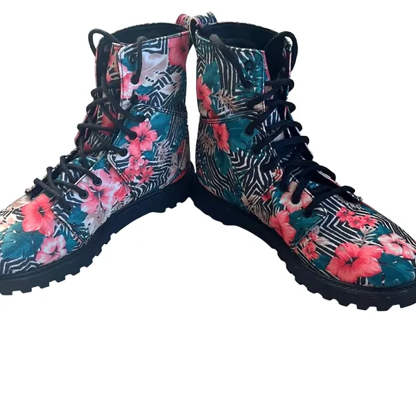 Volcom Shoes "Go Figure" Black Pink Floral Print Combat Boots Size Women's 6 - Image 3
