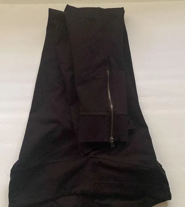 CK Calvin Klein zipper ankle black leggings, size medium - Image 8