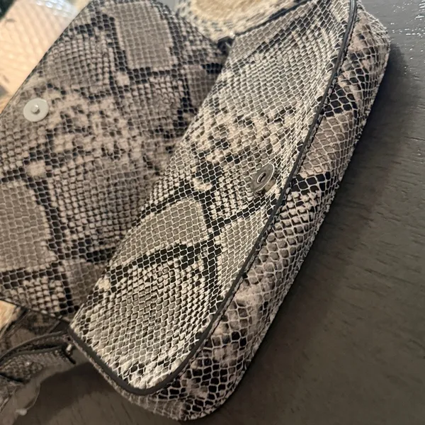Topshop Finley Faux‎ Snakeskin Baguette Shoulder Bag Grey Black Snake Print - Image 13