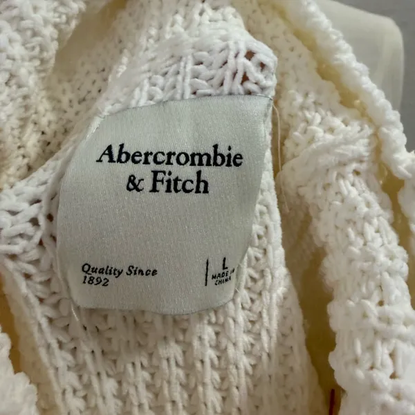Abercrombie & Fitch Cream Cowl Neck Chenille Sweater size Large - Image 4