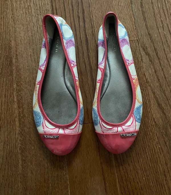Coach Y2k Monogram rainbow Logo Pink Patent Leather Cecil Ballet Flats Size 7.5 - Image 3