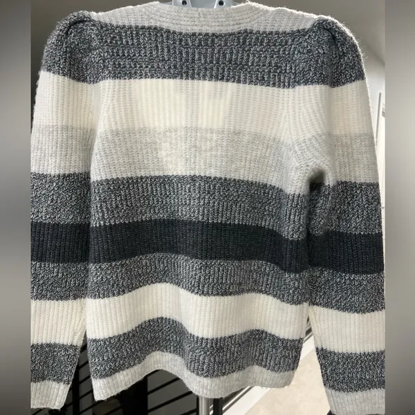 Vince Camuto Puff Sleeve Button Front Gray & Cream Striped Cardigan size small - Image 9