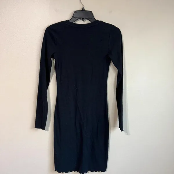 Abercrombie &‎ Fitch XS black dress - Image 3