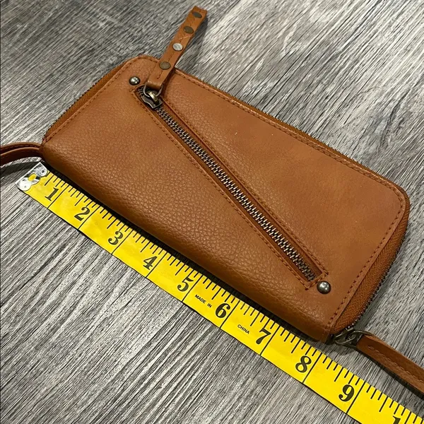Free people NWOT vegan distressed studded brown zipper wristlet wallet - Image 11