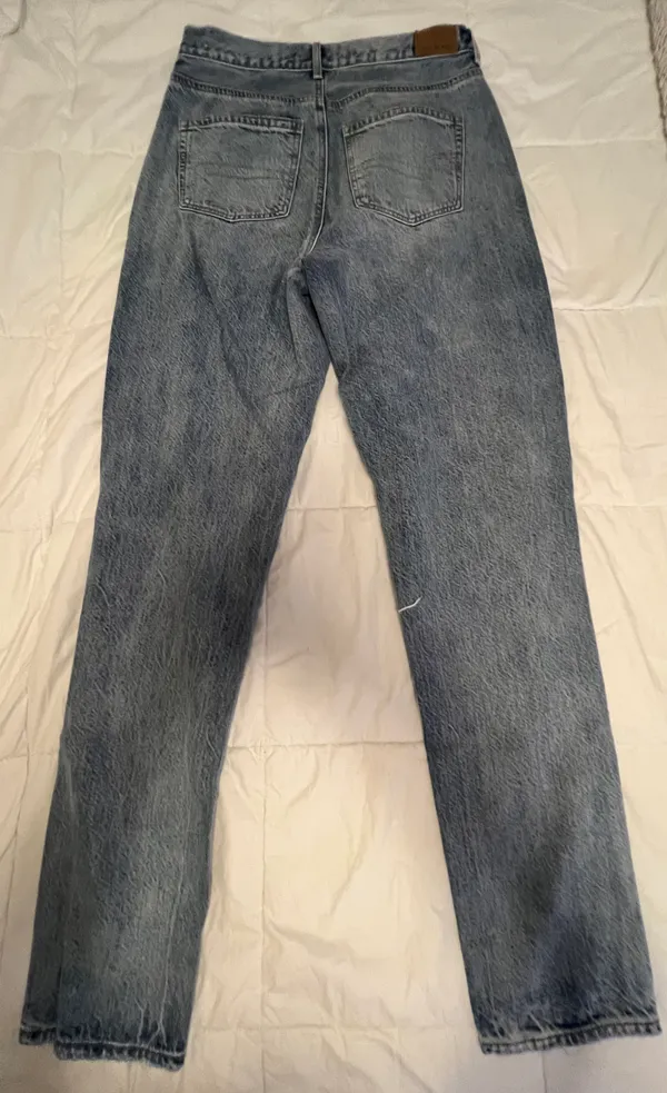 American Eagle Outfitters Mom Jeans - Image 3