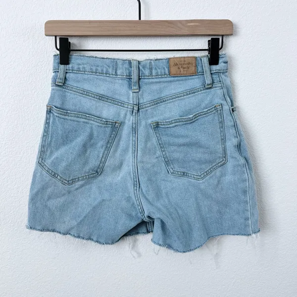 Abercrombie 90s Straight Ultra High-Rise Shorts - Image 2