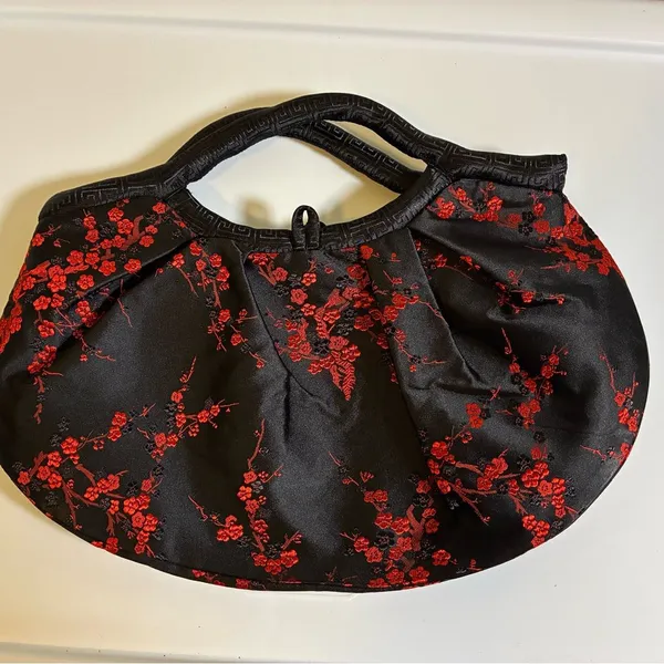Elegant Black and Red Floral Women's Bag - Image 4