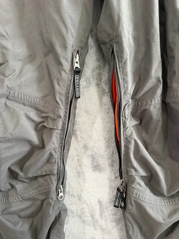 Volcom Mon Mothma Women’s Small Gray Snowboard Ski Pants Insulated Snow - Image 3