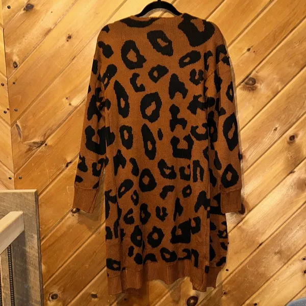 Angashion Leopard black & brown loose fit long outerwear sweater - Image 9