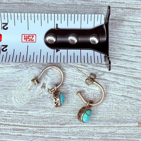 Turquoise tone oval gem dangle earrings in silver tone set Jewlery accessories - Image 5