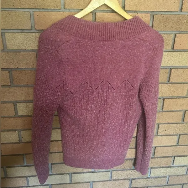 Woolrich Women's Wool Blend Sweater Raspberry Pink V-Neck Classic Style Small - Image 4