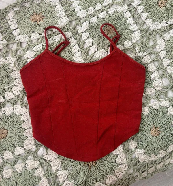 Burnt Red Crop - Image 3