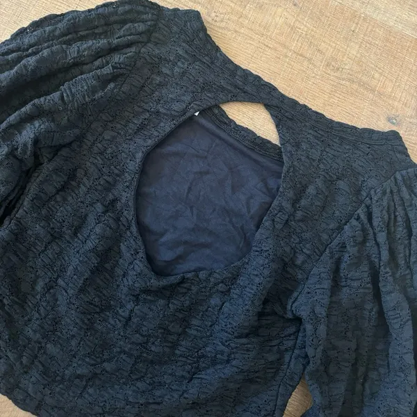 free people lace black open cutout back puff sleeve crop top - Image 6