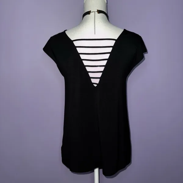 NEW American Eagle Black Strappy V-Neck Top - Image 8