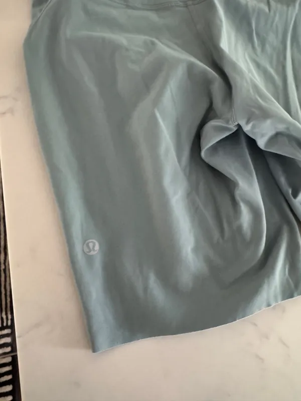 Lululemon Biker Shorts 10" - Image 4