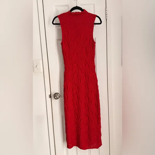 NWT House of Harlow 1960 Red Lace Bodycon Midi Dress Size S - Image 4