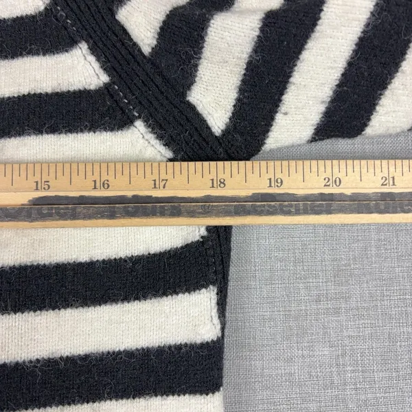Anthropologie Sweater Womens M Black Striped Crew Neck Raglan Lightweight - Image 6