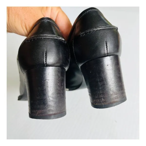FERRAGAMO Sz 6.5 Black Leather Buckle Heeled Slip On Loafer Round Toe Shoes - Image 4