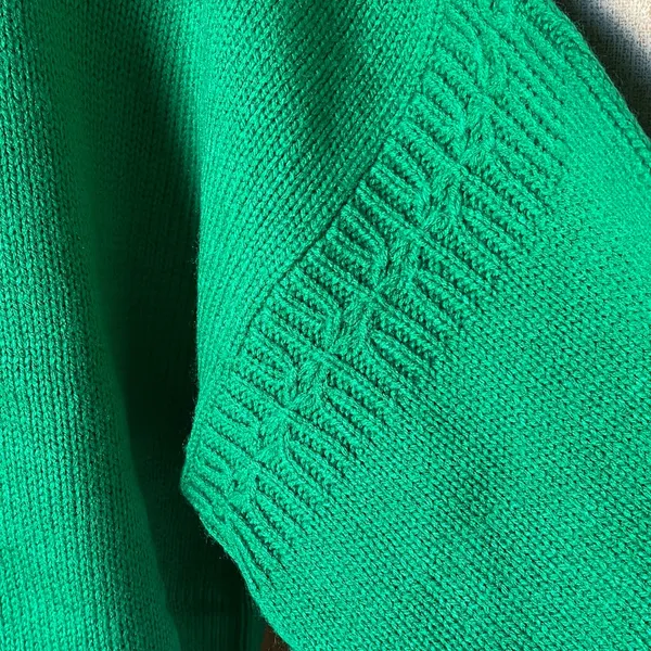 FINAL MARKDOWN Green Sweater Size undefined - Image 12