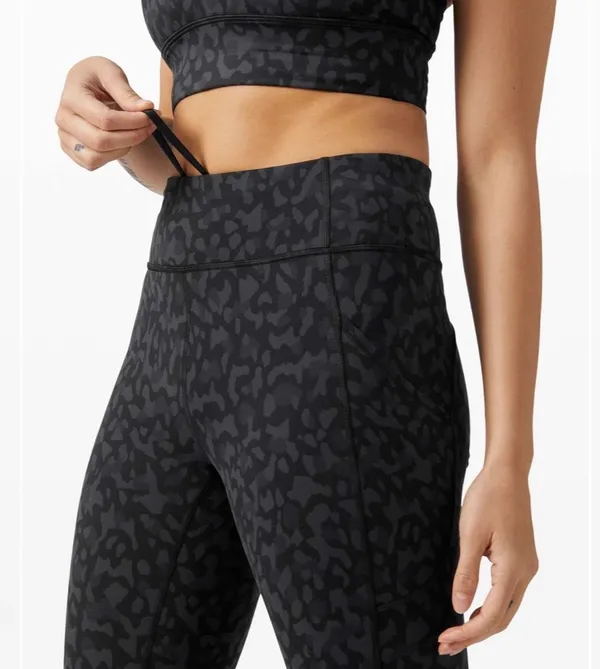 Lululemon Invigorate High-Rise Crop 23" Formation Camo Deep Coal Multi 4 - Image 8