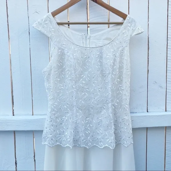 Poly USA Maxi Dress Large‎ White Embroidered Sequin Cap Sleeve Formal Gown 2308 - Image 2