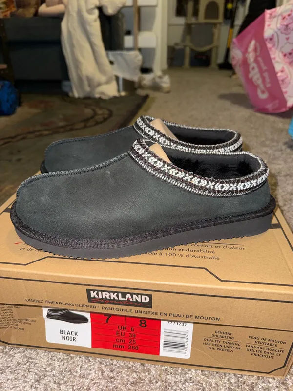 Kirkland Signature Slippers - Image 3